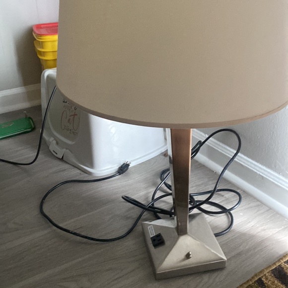 Lamp - Picture 3 of 3